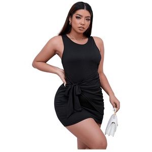 NWT plus scoop neck bodycon dress